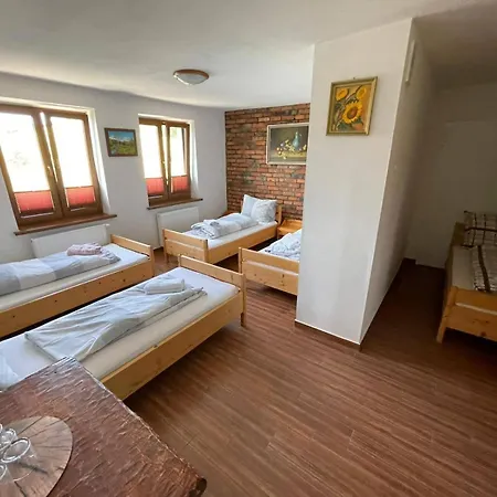 W Moszczenicy U Pasonia Stary Sącz