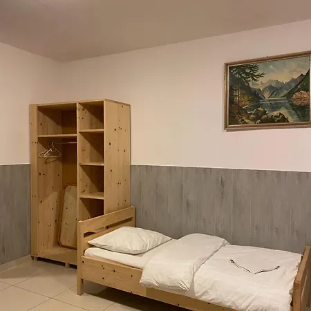 W Moszczenicy U Pasonia Pansiyon *